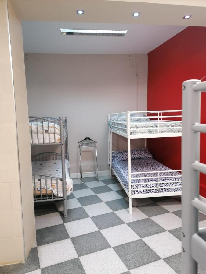 Hostal Casa Rosa Madryt Zewnętrze zdjęcie